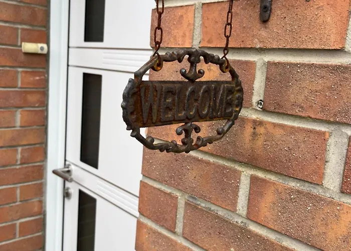 L'ecluse Des Fontinettes, Maison De Atypique * Arques (Pas-de-Calais)